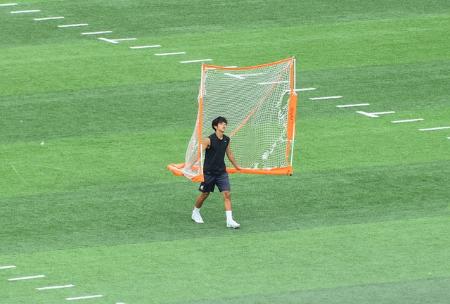 制造威胁